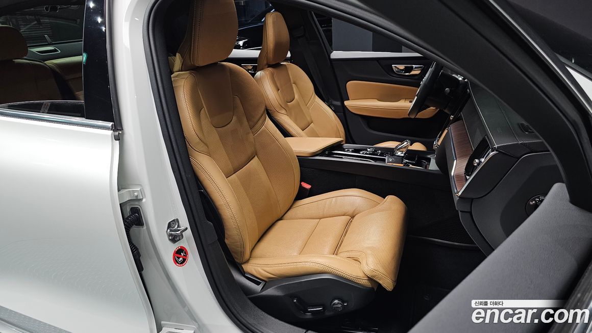 Volvo S60 2021