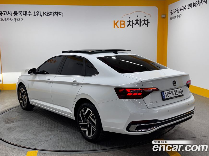 Volkswagen Jetta 2023