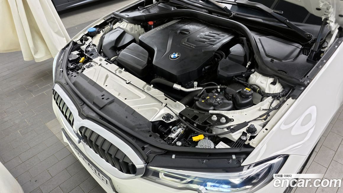 BMW 3-Series 2021