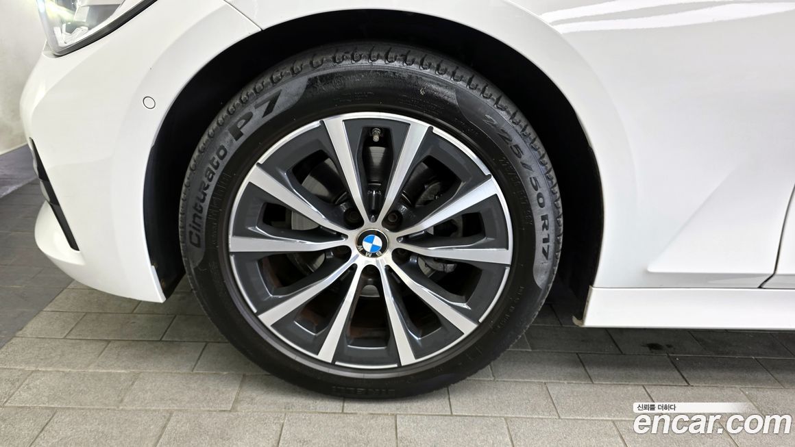 BMW 3-Series 2021