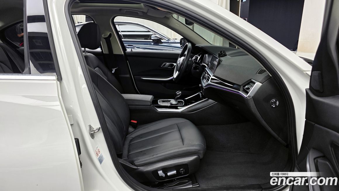 BMW 3-Series 2021