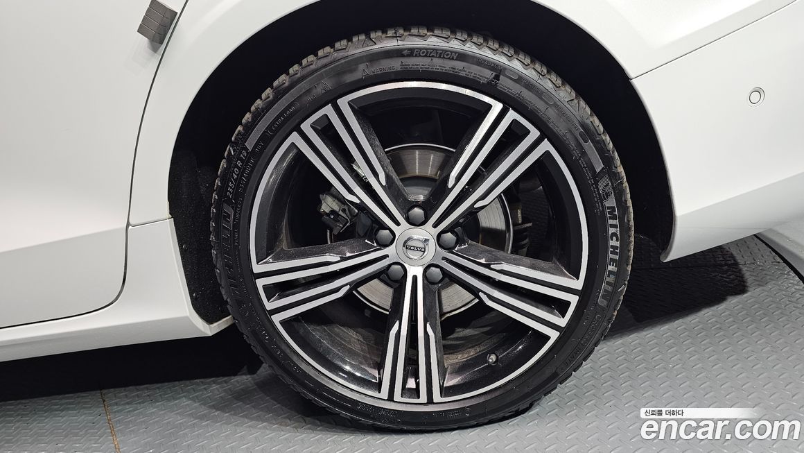 Volvo S60 2021