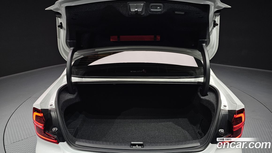 Volvo S60 2021