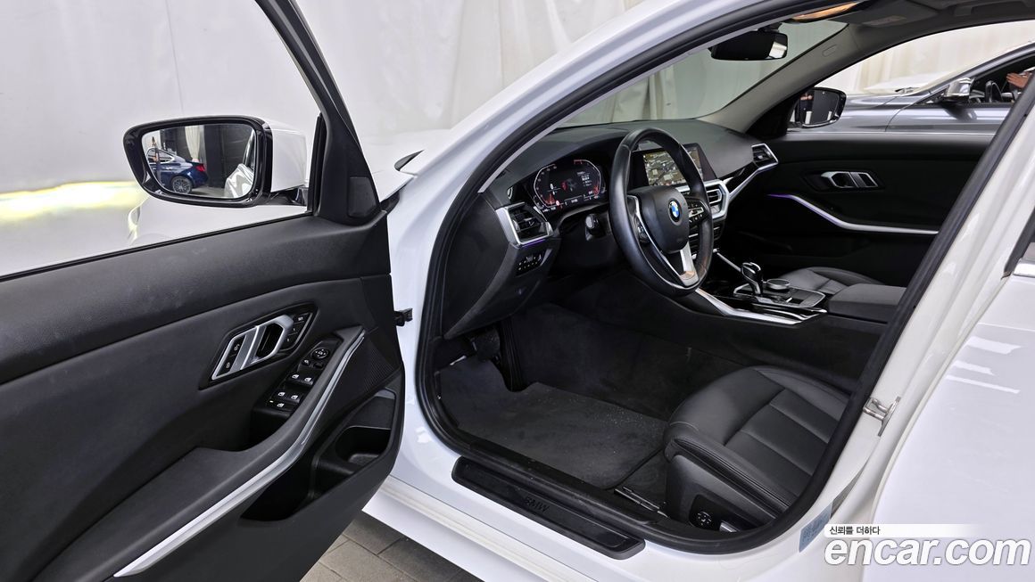 BMW 3-Series 2021