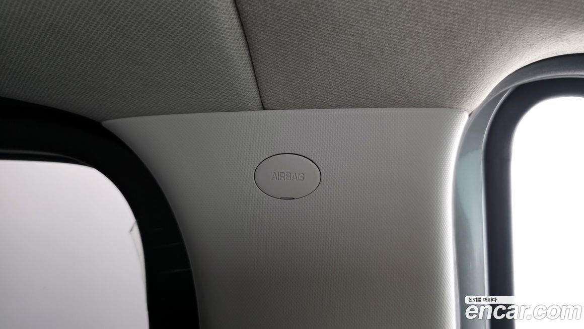 Hyundai Staria 2025