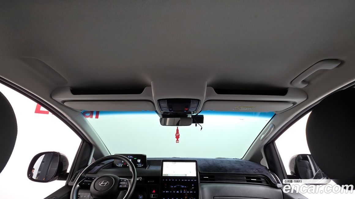 Hyundai Staria 2025