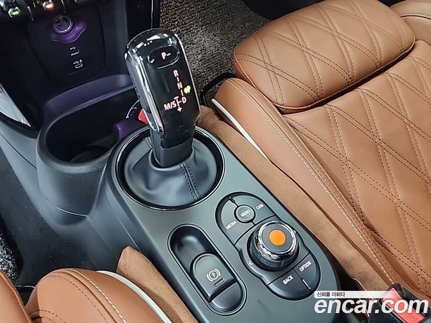Mini Cooper Convertible 2022