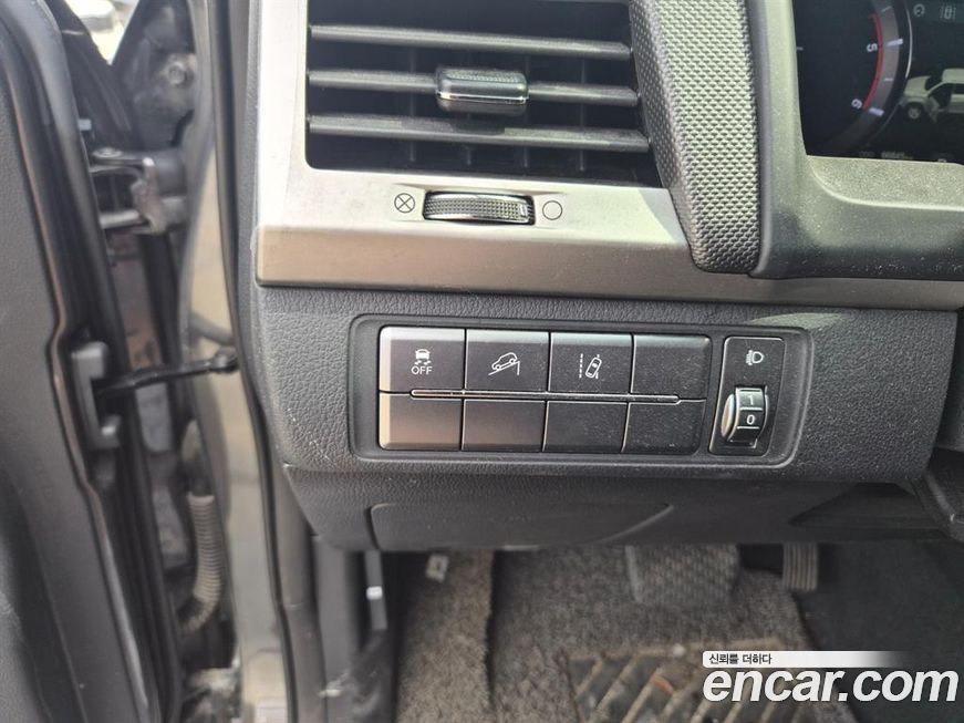 KG_Mobility_Ssangyong Rexton 2019