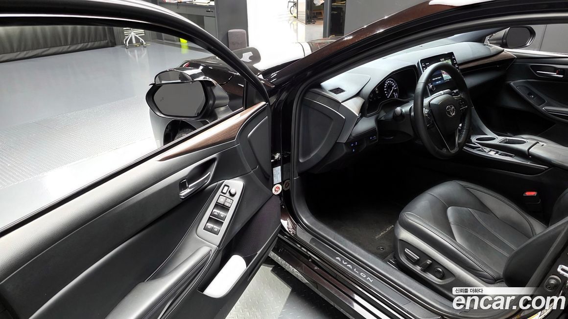 Toyota Avalon 2019