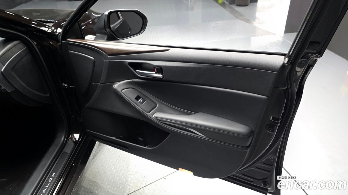 Toyota Avalon 2019