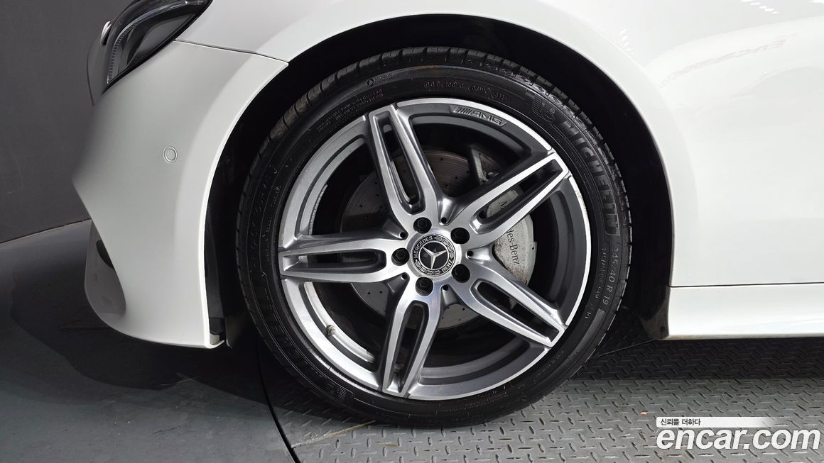 Mercedes-Benz E-Class 2019