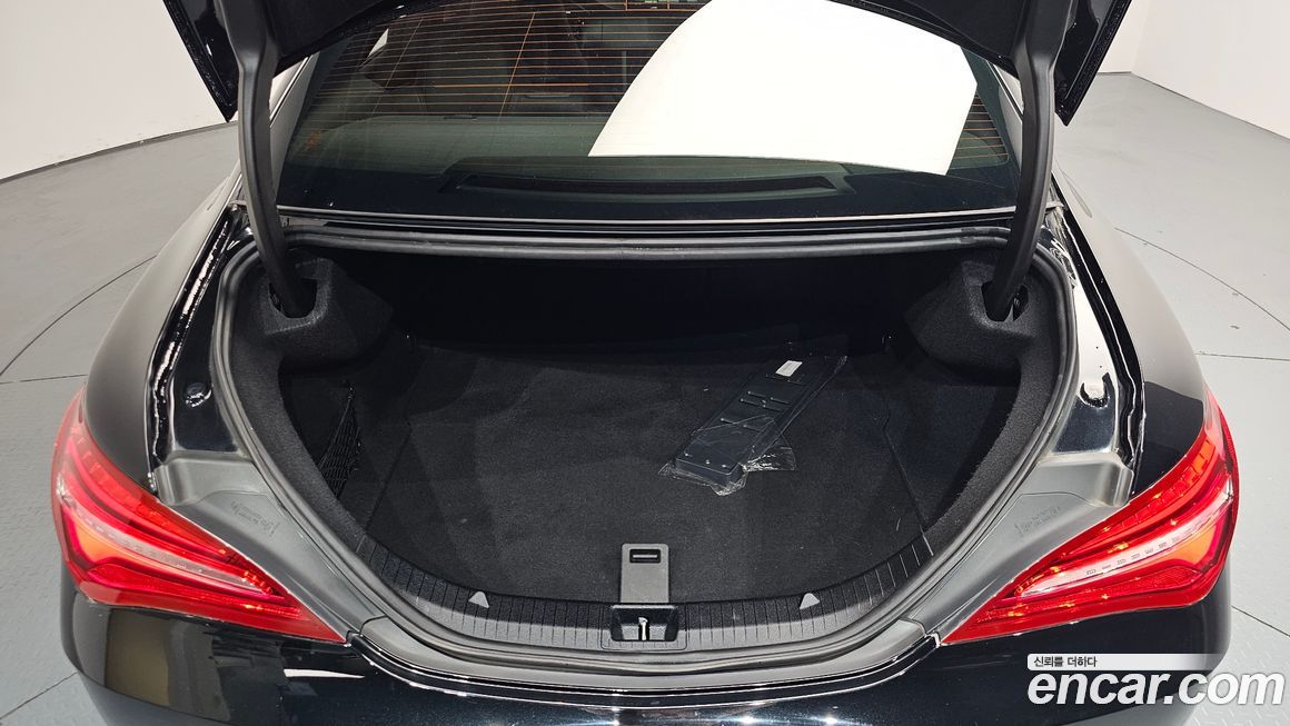 Mercedes-Benz CLA-Class 2018