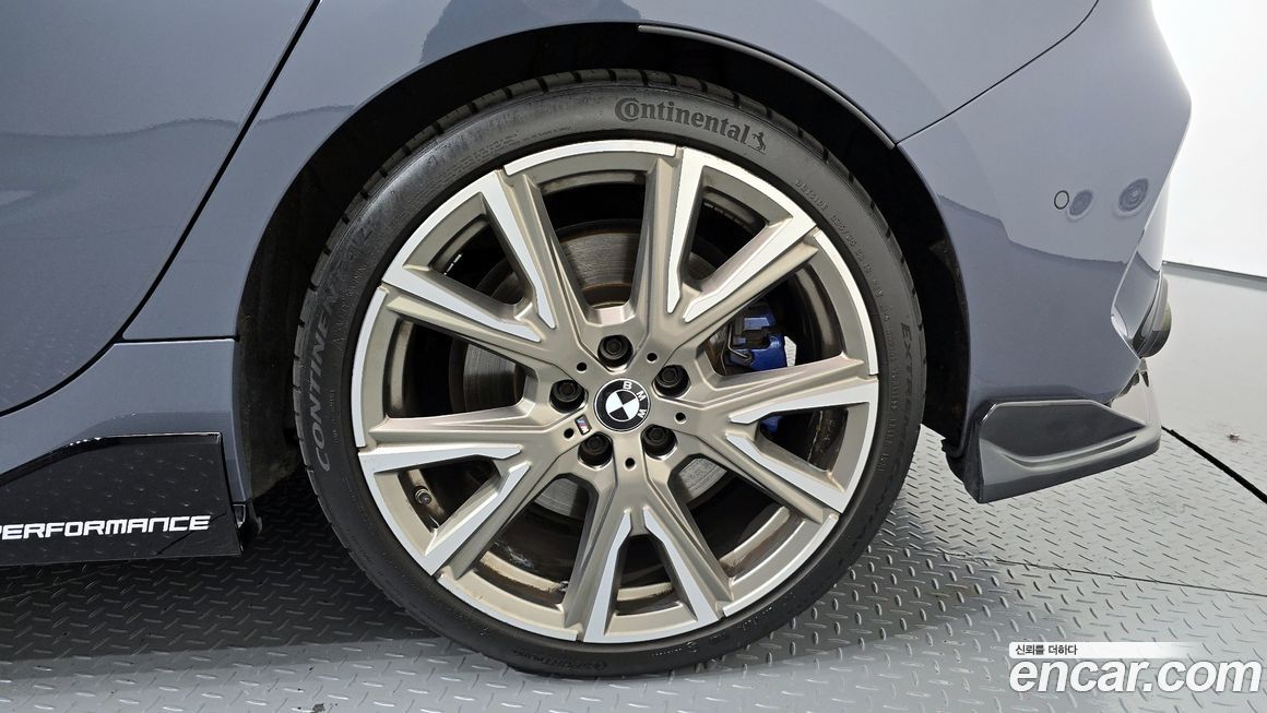 BMW 1-Series 2023