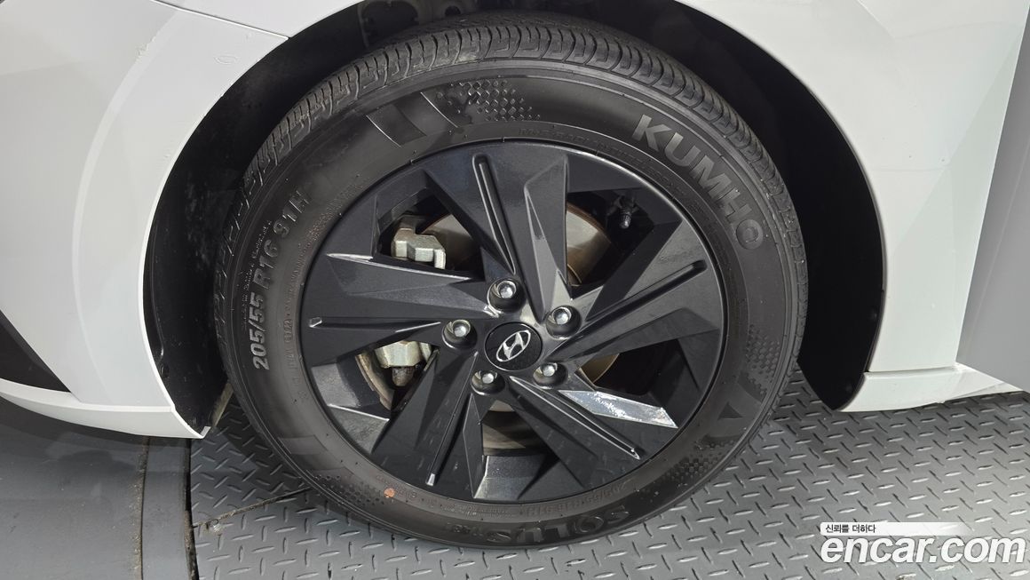 Hyundai AVANTE 2023