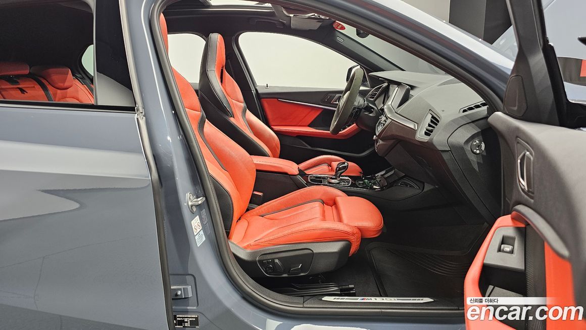 BMW 1-Series 2023
