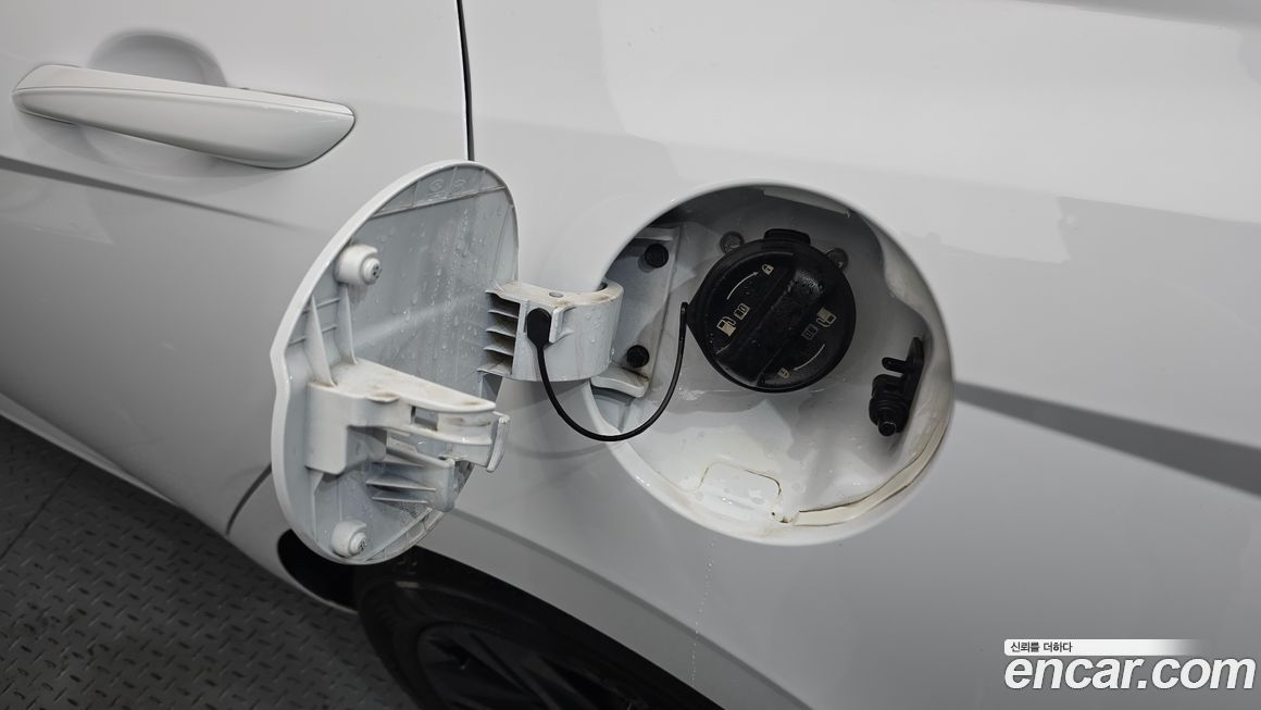 Hyundai AVANTE 2023