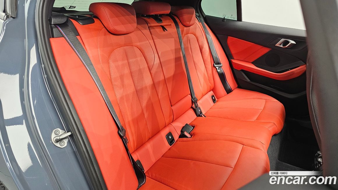 BMW 1-Series 2023