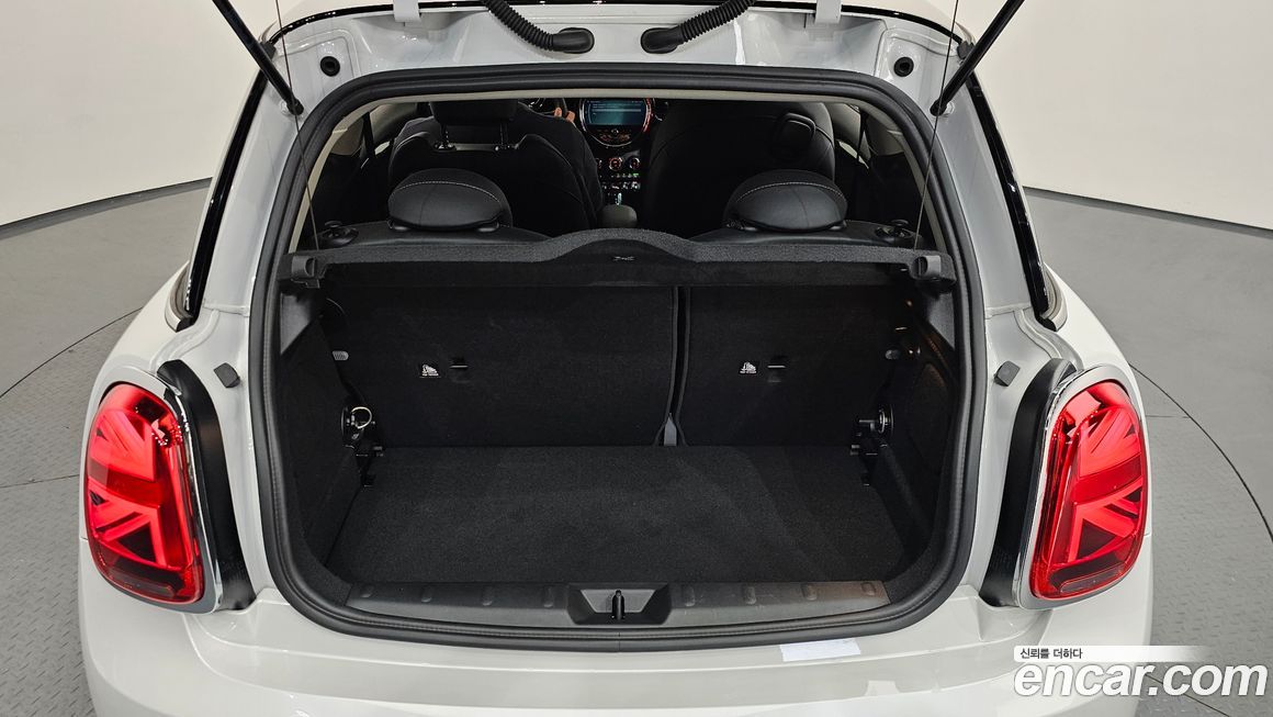 Mini Cooper 2024