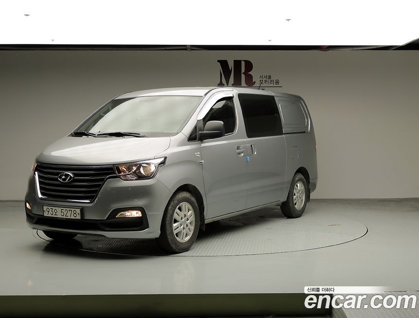 Hyundai Starex 2021