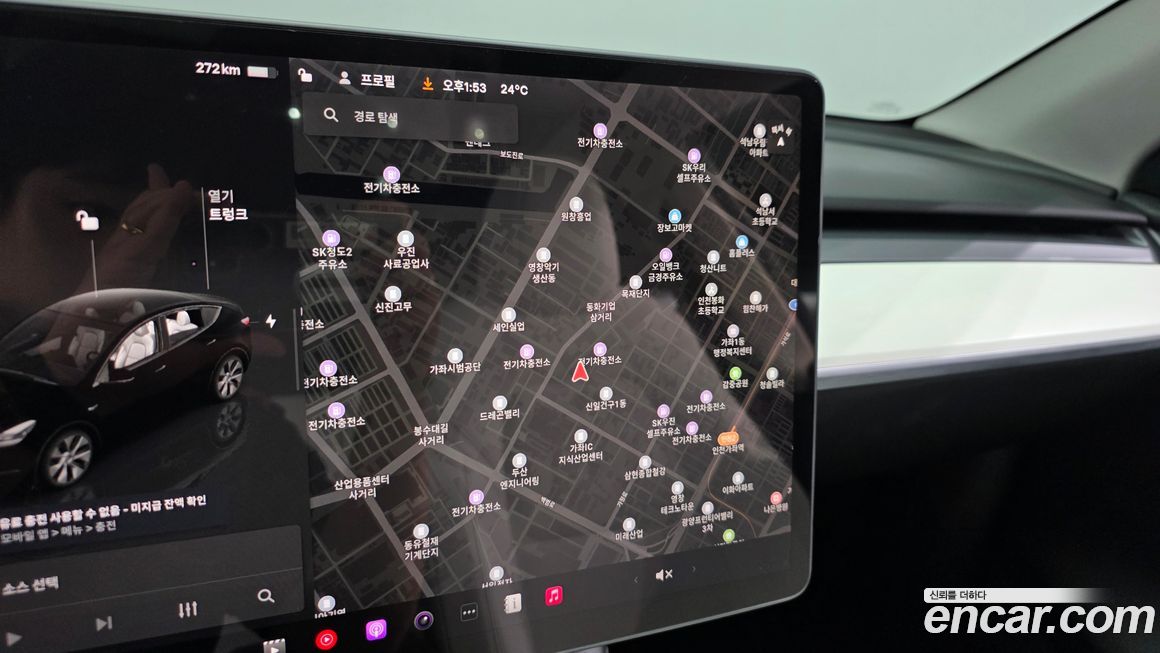 Tesla Model Y 2024