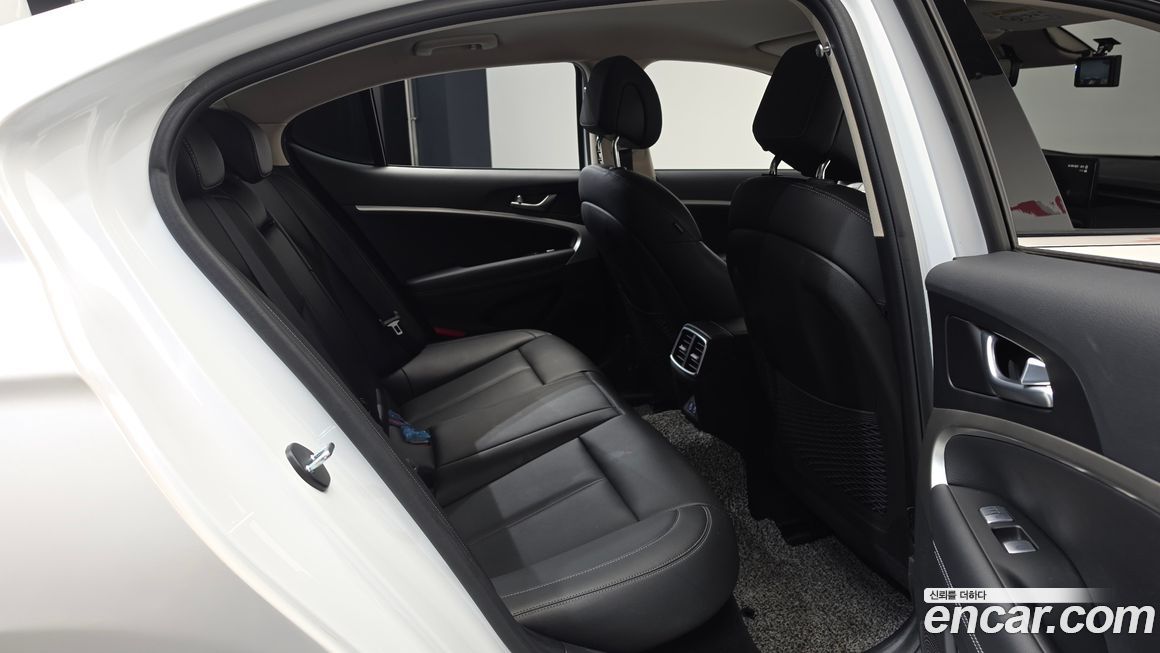 Genesis G70 2024