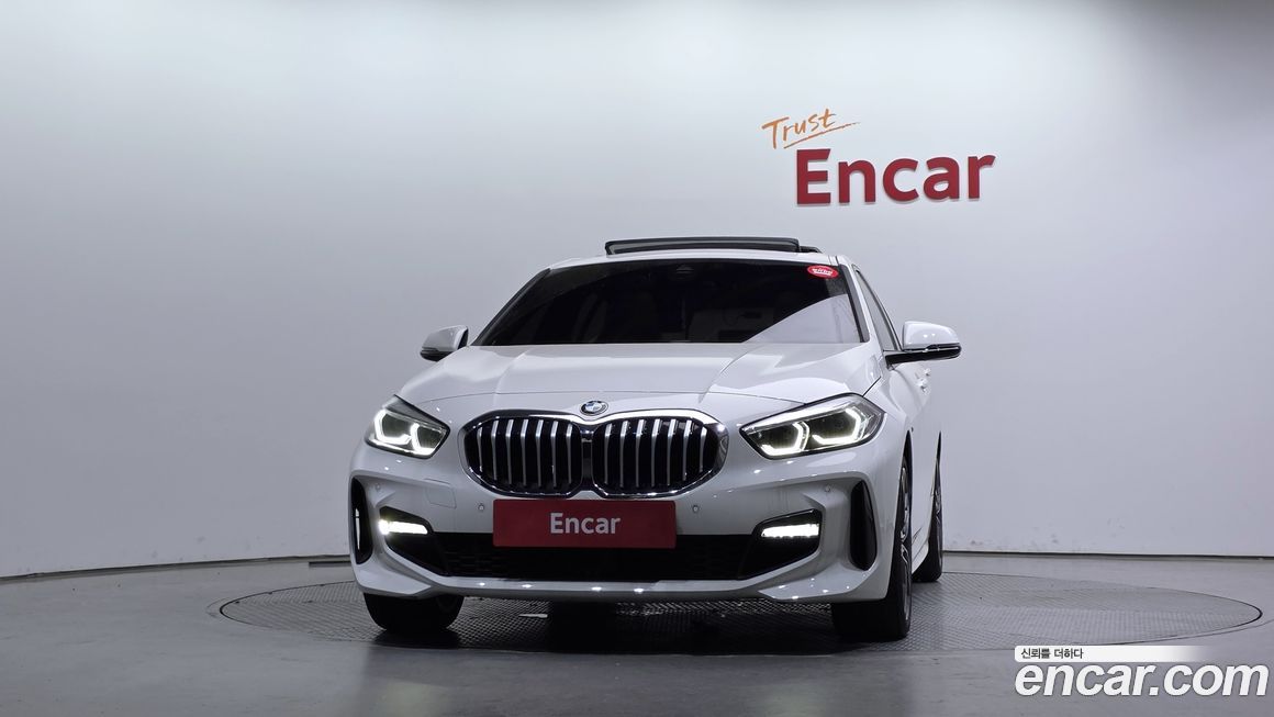 BMW 1-Series 2023