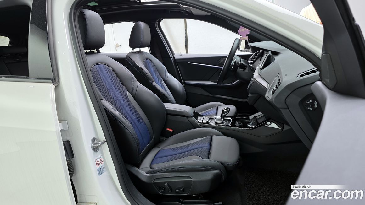 BMW 1-Series 2023
