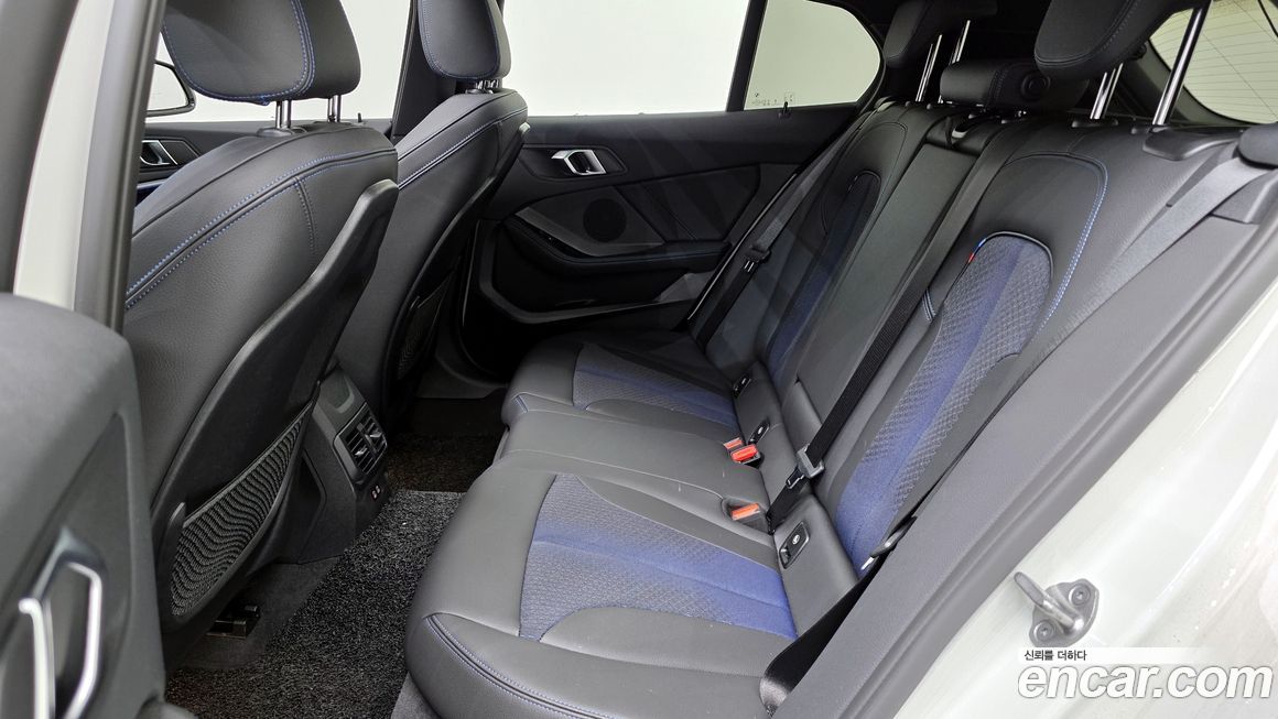 BMW 1-Series 2023