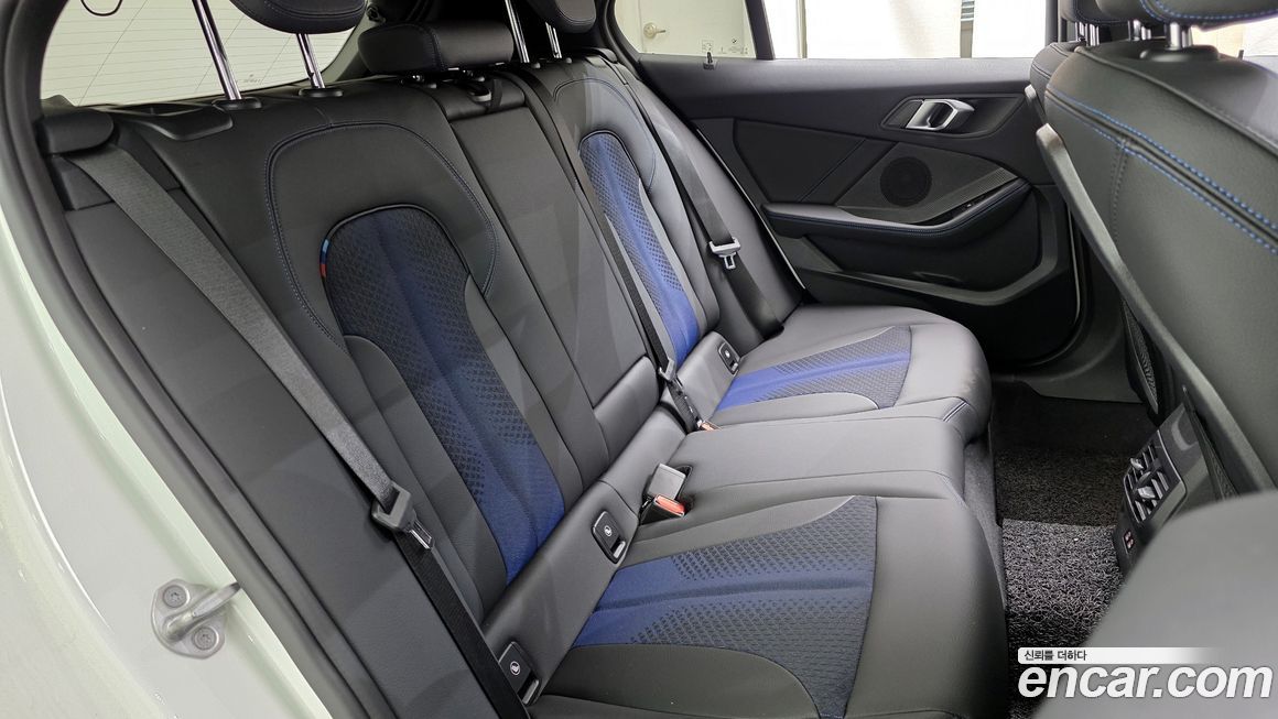 BMW 1-Series 2023