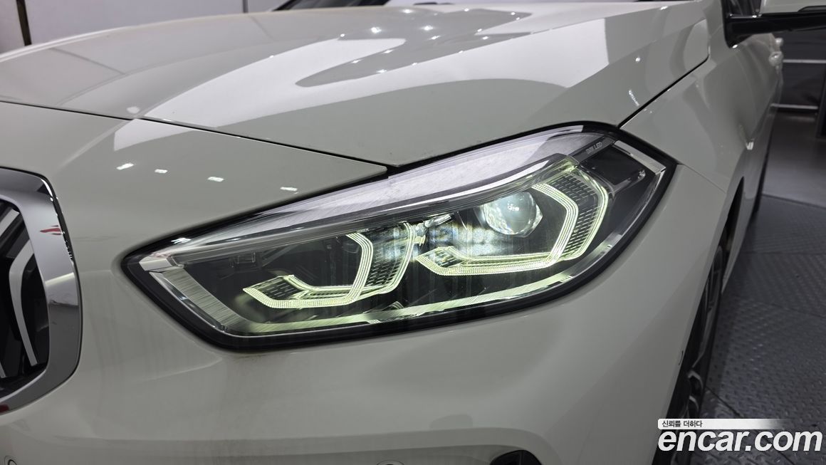 BMW 1-Series 2023