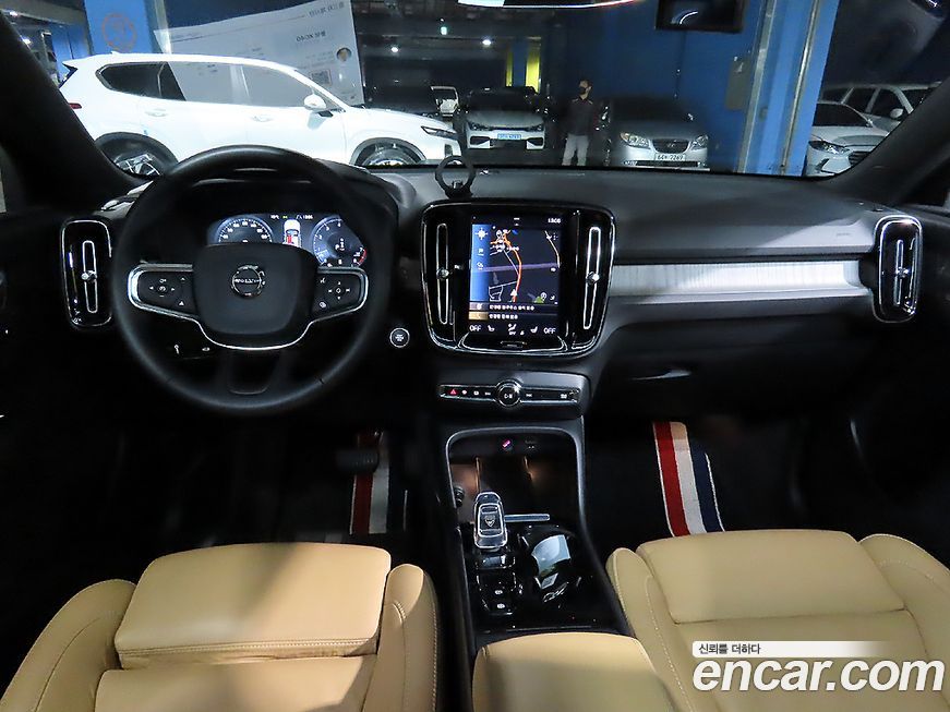 Volvo XC40 2022
