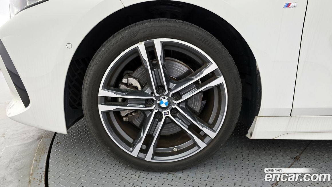 BMW 1-Series 2023