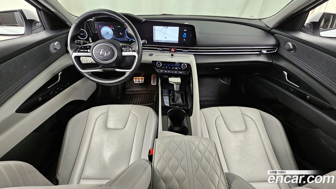Hyundai AVANTE 2022