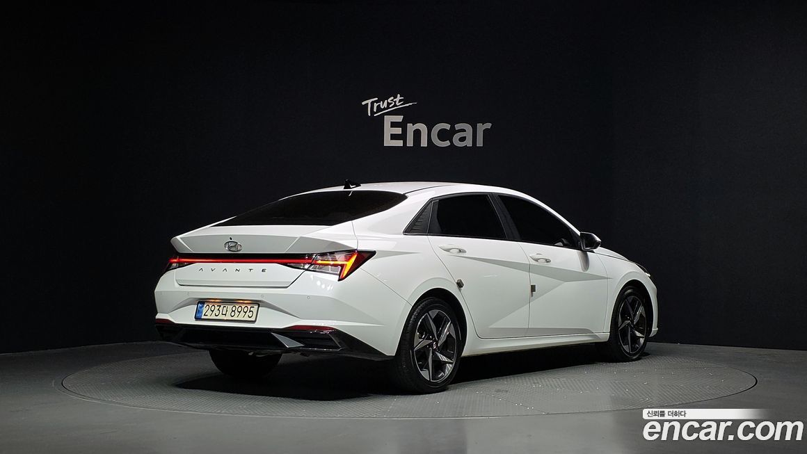 Hyundai AVANTE 2022
