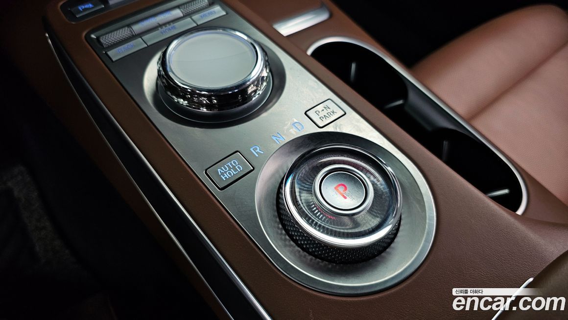 Genesis GV70 2021