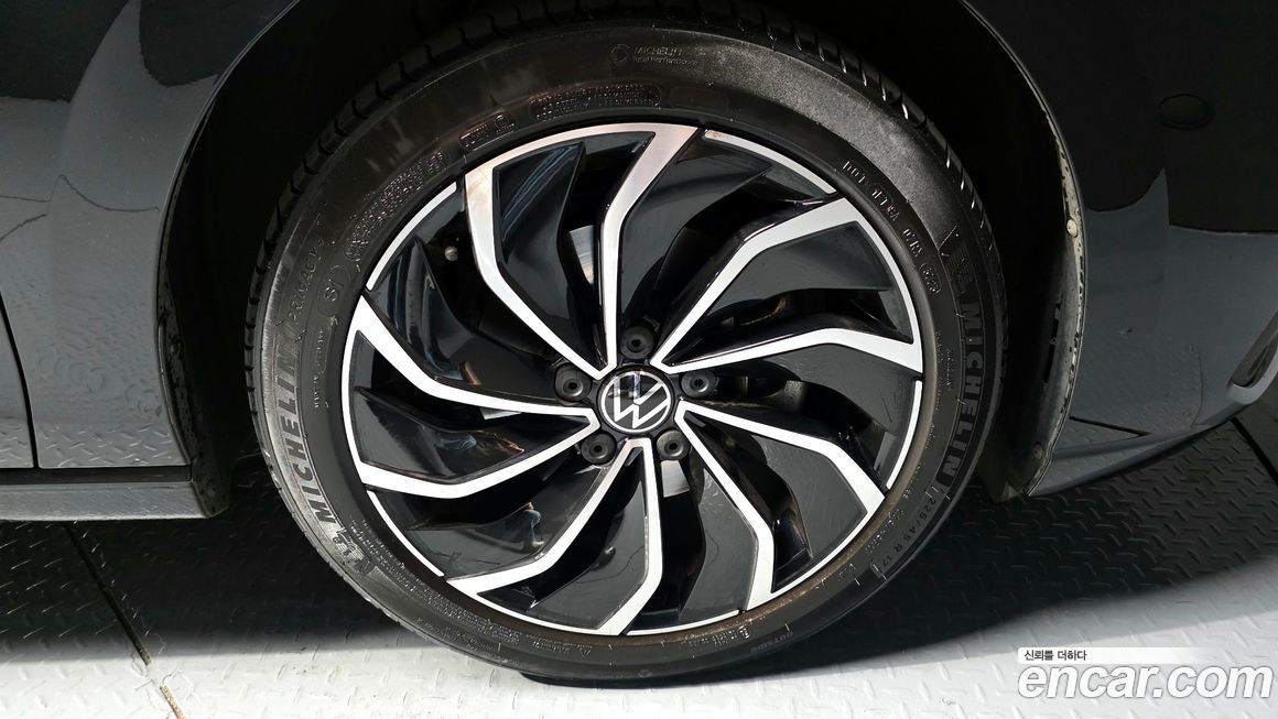 Volkswagen Golf 2024