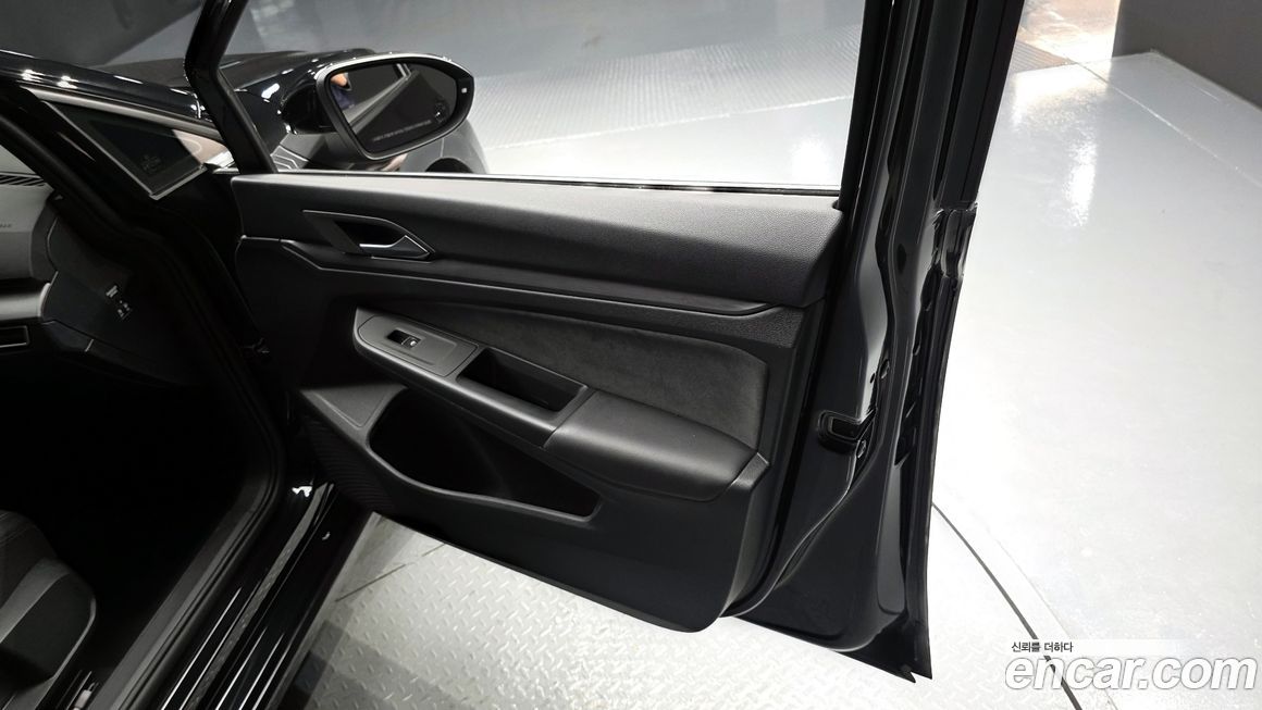 Volkswagen Golf 2024