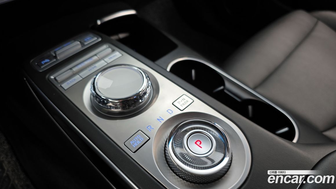 Genesis GV70 2021