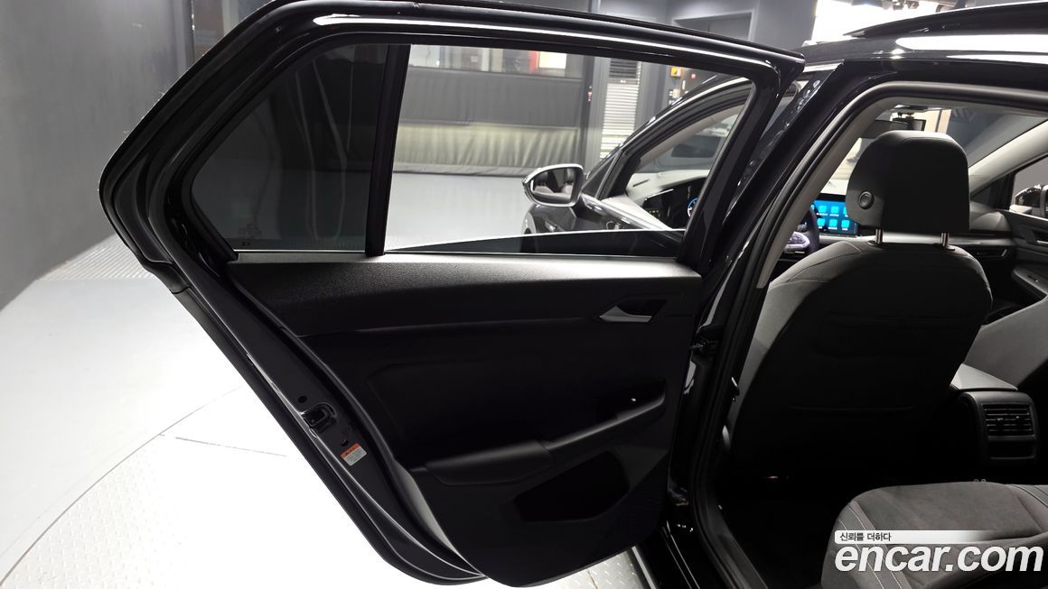 Volkswagen Golf 2024
