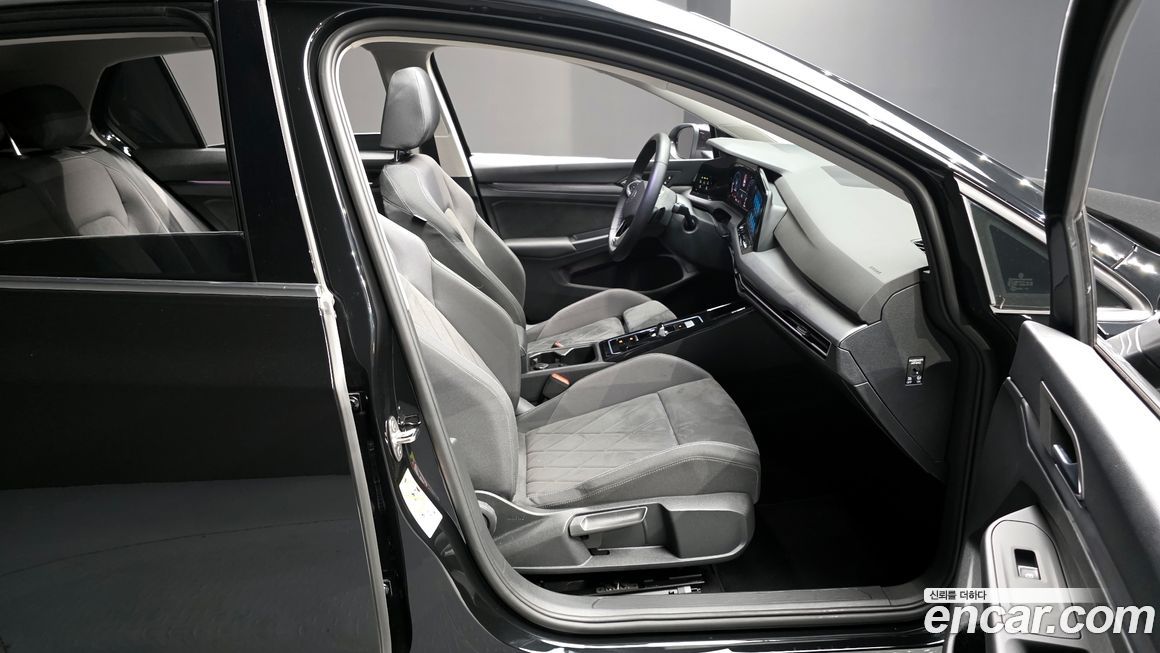 Volkswagen Golf 2024
