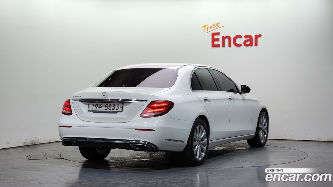 Mercedes-Benz E-Class 2019