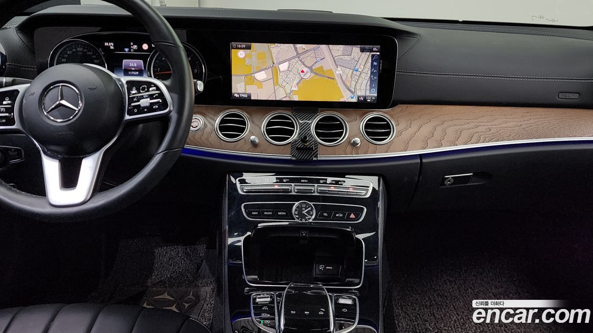 Mercedes-Benz E-Class 2019