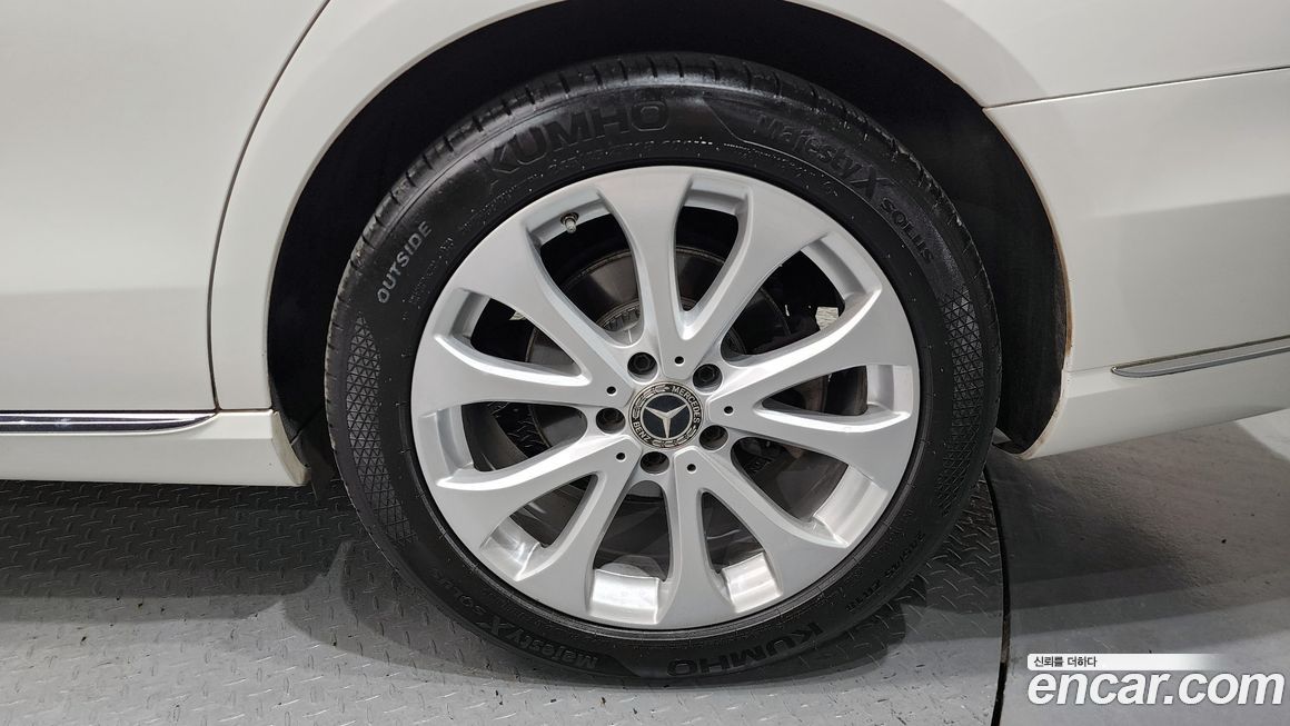Mercedes-Benz E-Class 2019