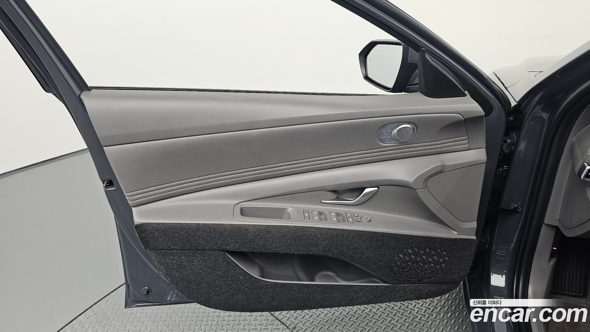 Hyundai AVANTE 2024