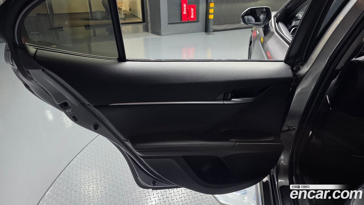 Toyota Camry 2024