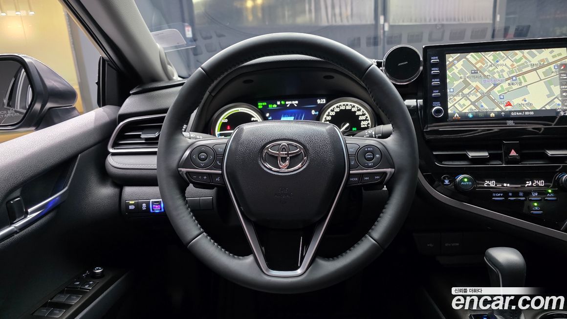 Toyota Camry 2024