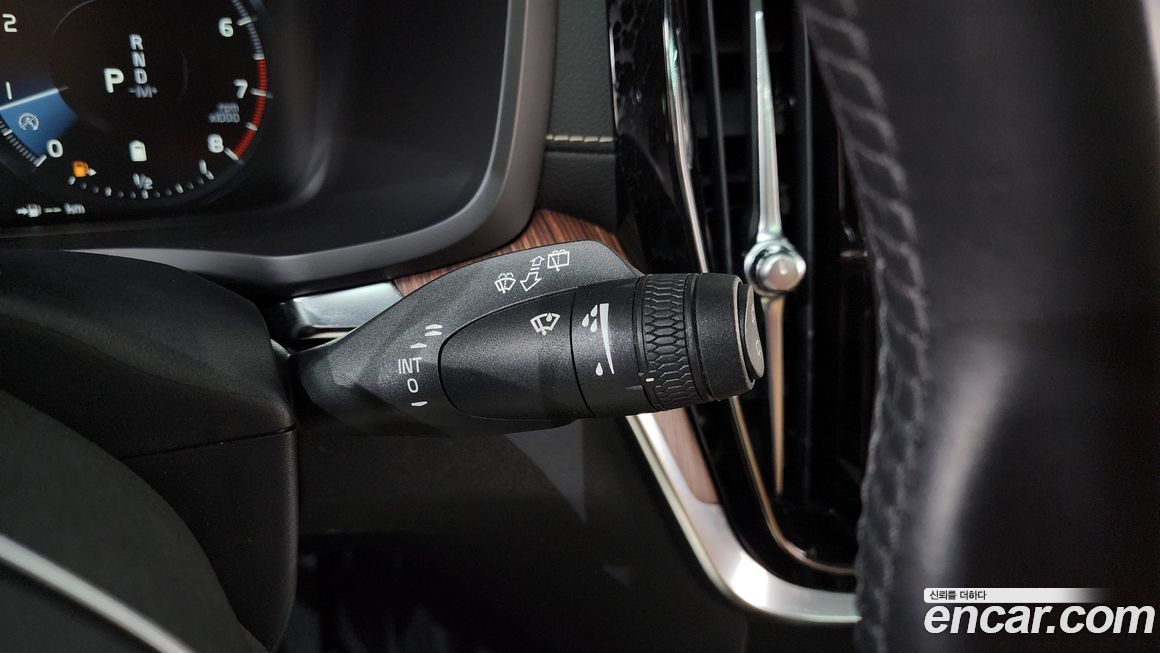 Volvo V60 2021