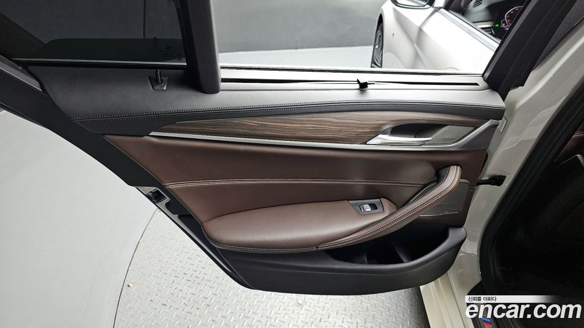 BMW 5-Series 2020