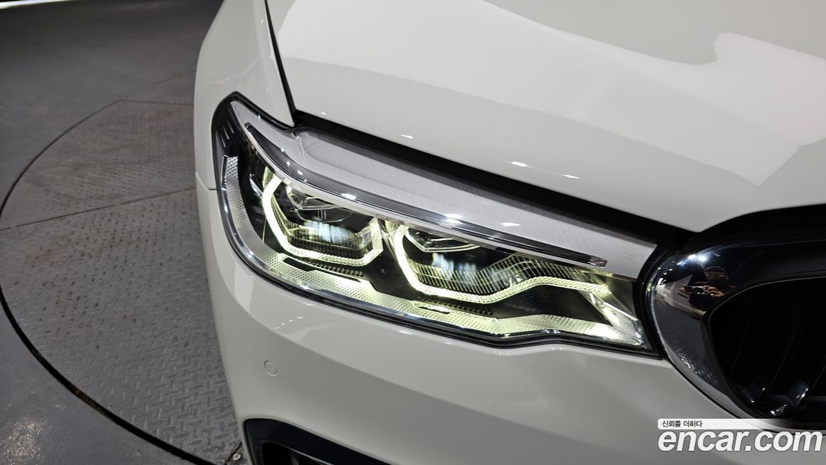 BMW 5-Series 2020