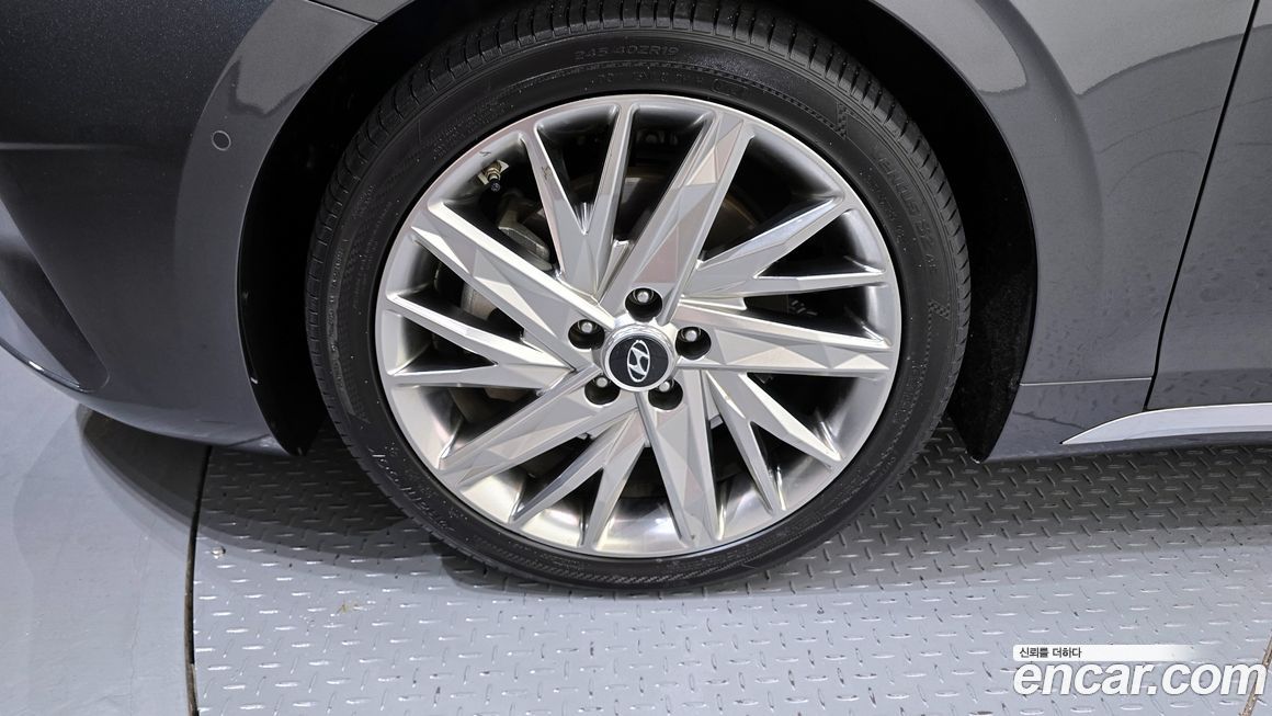 Hyundai Grandeur 2021